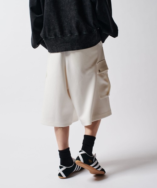 Lui's(ルイス)の「【Neucon/ニューコン】ダンボールカーゴショーツ(その他パンツ・メンズ・ブラック/ホワイト・2/1)」の6枚目の写真