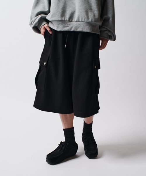 Lui's(ルイス)の「【Neucon/ニューコン】ダンボールカーゴショーツ(その他パンツ・メンズ・ブラック/ホワイト・2/1)」の8枚目の写真