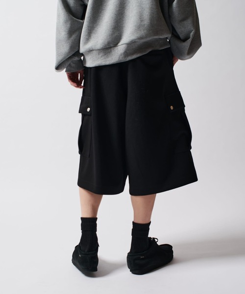 Lui's(ルイス)の「【Neucon/ニューコン】ダンボールカーゴショーツ(その他パンツ・メンズ・ブラック/ホワイト・2/1)」の10枚目の写真