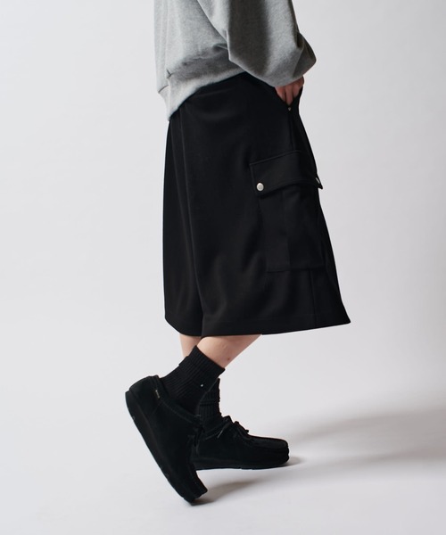 Lui's(ルイス)の「【Neucon/ニューコン】ダンボールカーゴショーツ(その他パンツ・メンズ・ブラック/ホワイト・2/1)」の11枚目の写真