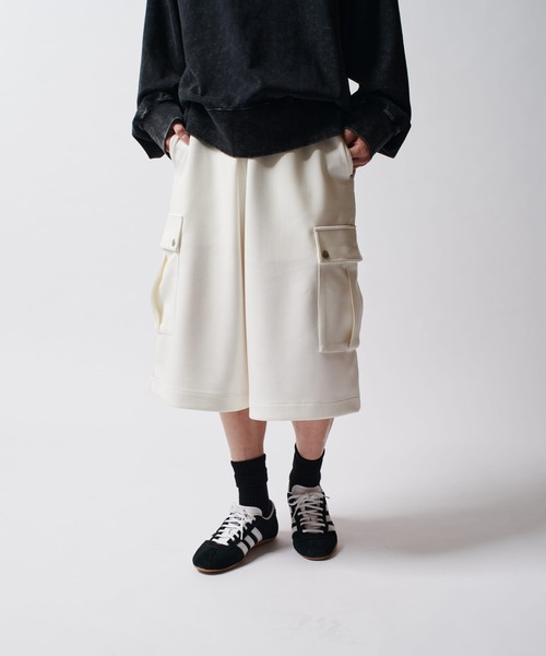 Lui's(ルイス)の「【Neucon/ニューコン】ダンボールカーゴショーツ(その他パンツ・メンズ・ブラック/ホワイト・2/1)」の7枚目の写真