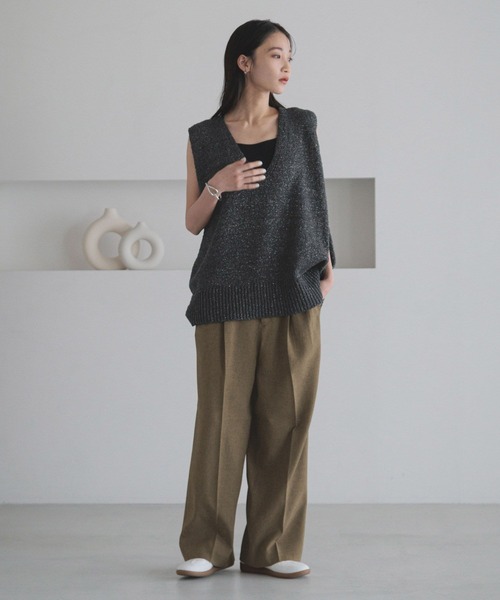 LOWRYS FARM(ローリーズファーム)の「ラメスラブオーバーベスト 321159(ニット/セーター・レディース・グレー/チャコールグレー/アイボリー・FREE)」の10枚目の写真