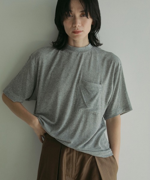 anuke（アンヌーク）の「Pocket Over T-shirts（Tシャツ/カットソー・レディース・ブラウン/ホワイト/ネイビー/グレー・FREE）」の2枚目の写真
