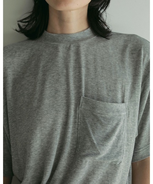 anuke（アンヌーク）の「Pocket Over T-shirts（Tシャツ/カットソー・レディース・ブラウン/ホワイト/ネイビー/グレー・FREE）」の18枚目の写真