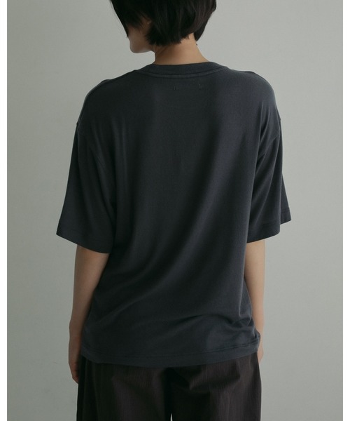 anuke（アンヌーク）の「Pocket Over T-shirts（Tシャツ/カットソー・レディース・ブラウン/ホワイト/ネイビー/グレー・FREE）」の5枚目の写真