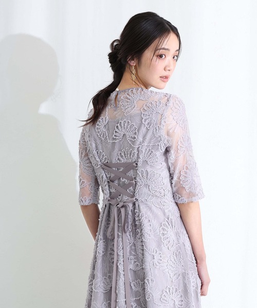 PourVous(プールヴー)の「結婚式 二次会 パーティー ドレス モール レース リボン ロング&七分袖 セレモニー フォーマル オケージョンドレス 同窓会 成人式 リボン編み上げ パール ボタン お呼ばれ 謝恩会 20代 30代(ドレス・レディース・グレー/ブラック/ベージュ・S/M)」の3枚目の写真