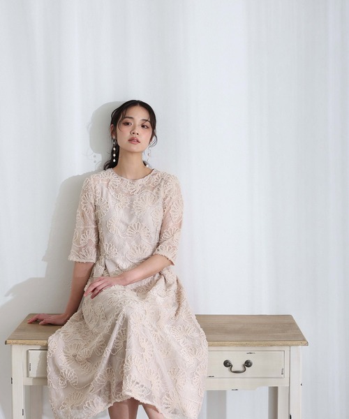 PourVous(プールヴー)の「結婚式 二次会 パーティー ドレス モール レース リボン ロング&七分袖 セレモニー フォーマル オケージョンドレス 同窓会 成人式 リボン編み上げ パール ボタン お呼ばれ 謝恩会 20代 30代(ドレス・レディース・グレー/ブラック/ベージュ・S/M)」の13枚目の写真