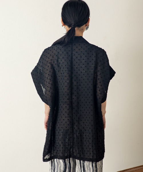 MILLION CARATS（ミリオンカラッツ）の「軽やかさとモード感を纏う、春のシアーノットジャカードジャケット（その他アウター・レディース・ブラック/グレー・FREE）」の6枚目の写真