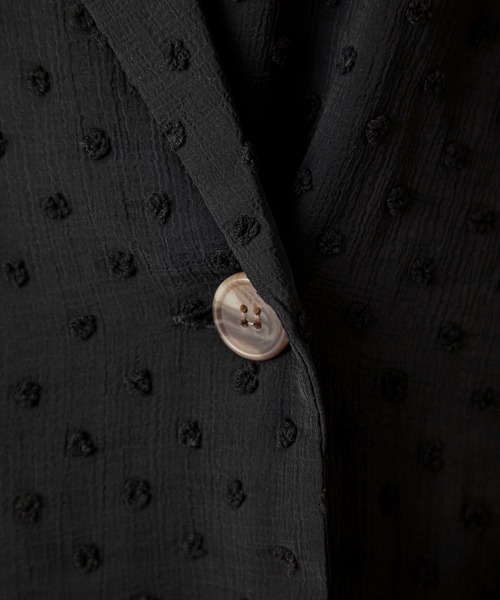 MILLION CARATS（ミリオンカラッツ）の「軽やかさとモード感を纏う、春のシアーノットジャカードジャケット（その他アウター・レディース・ブラック/グレー・FREE）」の21枚目の写真