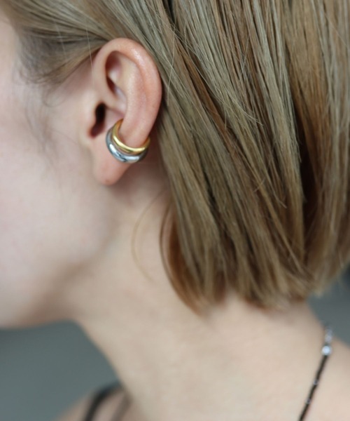 Rechic（リシック）の「バイカラーリングイヤーカフ（イヤーカフ・レディース・ゴールド・FREE）」の4枚目の写真