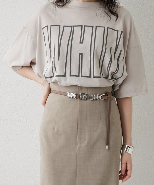 Whim Gazette(ウィムガゼット)の「リラックスロゴTシャツ(Tシャツ/カットソー・レディース・チャコールグレー/オフホワイト/グレイッシュベージュ・FREE)」の21枚目の写真