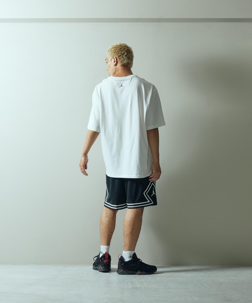 JORDAN BRAND(ジョーダンブランド)の「ジョーダン ブランド メンズ スニーカー パッチ Tシャツ / Jordan Brand Men's Sneaker Patch T-Shirt HJ2326-100 White(Tシャツ/カットソー・メンズ・ホワイト・XL/L/M/S/2XL)」の14枚目の写真