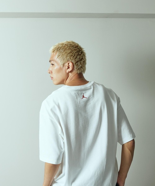 ジョーダン ブランド メンズ スニーカー パッチ Tシャツ