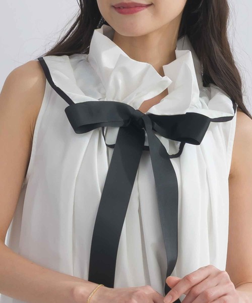 PICCIN PERLA(ピッチンペルラ)の「リボンタイフリルノースリーブワンピース(ワンピース・レディース・ブラック/オフホワイト・M)」の6枚目の写真