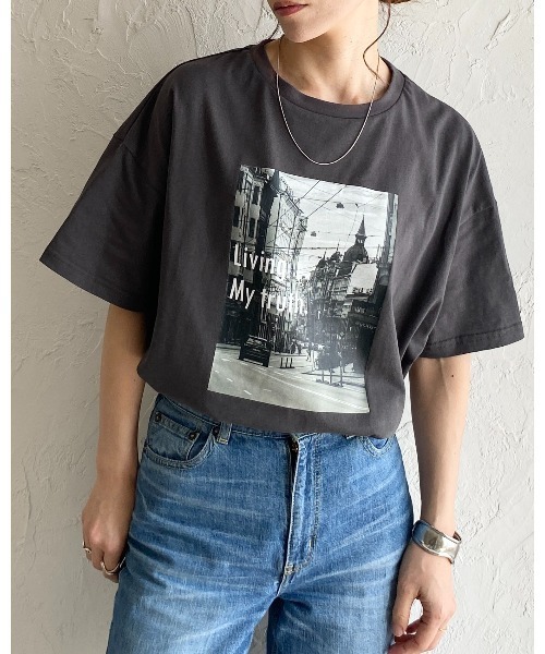 設楽 プリント Tシャツ Sサイズ ダークグレー セール】オーバーサイズ半袖ロゴフォト箔プリントTシャツ（T