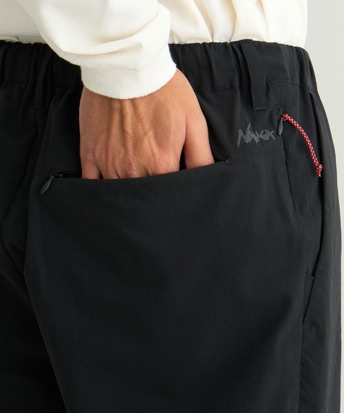 NANGA(ナンガ)の「DotAir COMFY TUCK TAPERED PANTS/ドットエアコンフィー タック テーパードパンツ(その他パンツ・メンズ・カーキ/ブラック系その他/ベージュ・S/M/L/XL)」の10枚目の写真