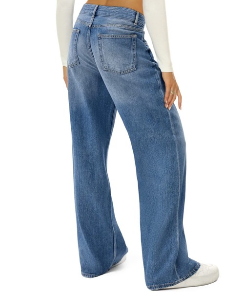 DAY CLOSET(デイ クローゼット)の「レディース タックインも映える。ウォッシュ加工ワイドストレートデニムパンツ(デニムパンツ・レディース・ブラック/ブルー・XL/M/L)」の5枚目の写真