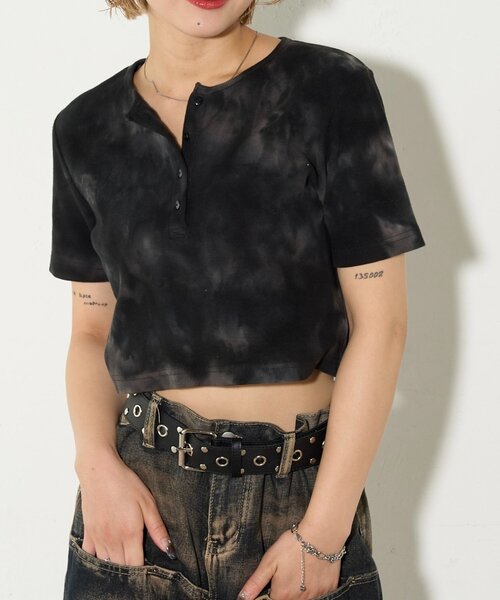 WHO'S WHO gallery(フーズフーギャラリー)の「アソートヘンリーネックTEE(Tシャツ/カットソー・レディース・ブラック系その他/オフホワイト/ブラック・FREE)」の9枚目の写真