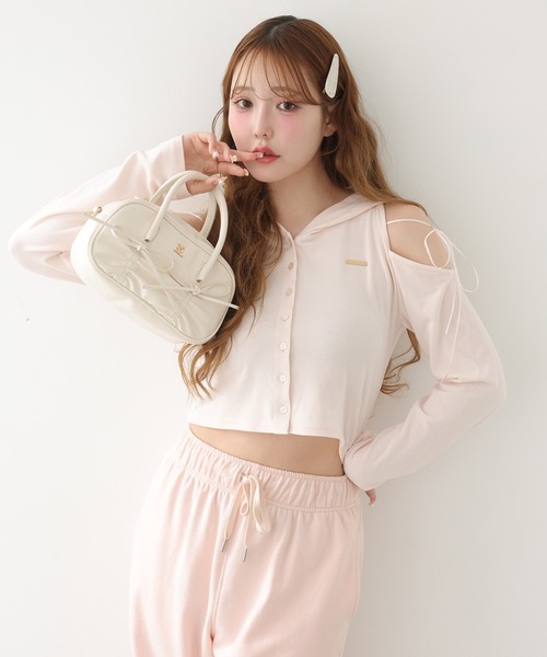 one after another NICE CLAUP（ワンアフターアナザーナイスクラップ）の「リボンシャーリングバッグ（ショルダーバッグ・レディース・アイボリー/ブラック/ネイビー・FREE）」の14枚目の写真