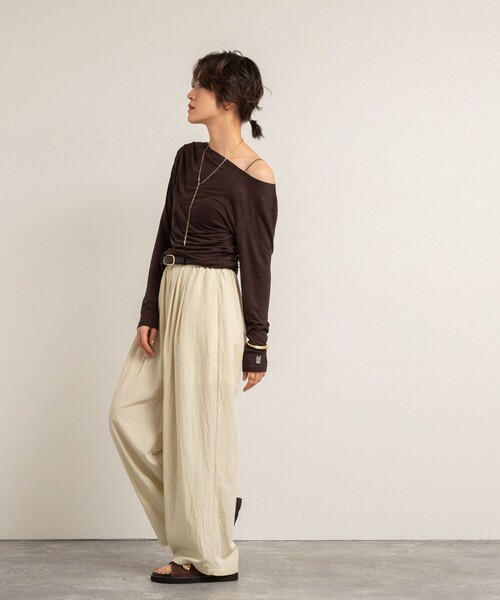 NOLLEY’S（ノーリーズ）の「【MAQWEL/マクウェル】ソフトタッチスラブロンT（Tシャツ/カットソー・レディース・ブラック/ダークブラウン/サックスブルー・FREE）」の18枚目の写真