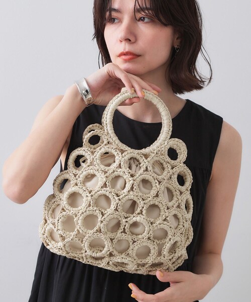 OPAQUE.CLIP（オペークドットクリップ）の「リングメッシュデザインバッグ（ハンドバッグ・レディース・アイボリー/ブラック・00）」の2枚目の写真
