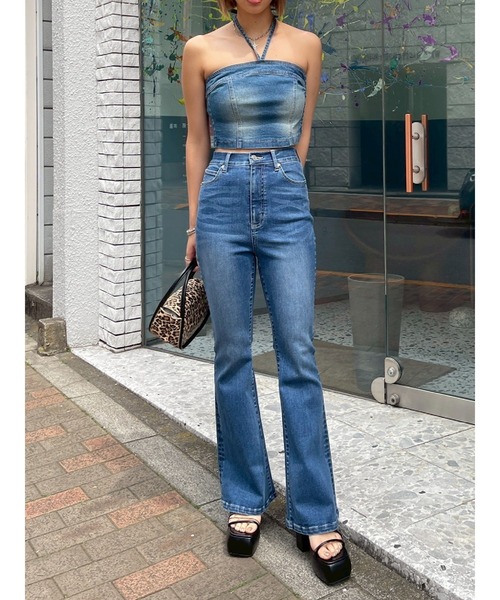 EVRIS(エヴリス)の「ホルターネックデニムビスチェ(キャミソール・レディース・ブラック/インディゴブルー・FREE)」の11枚目の写真