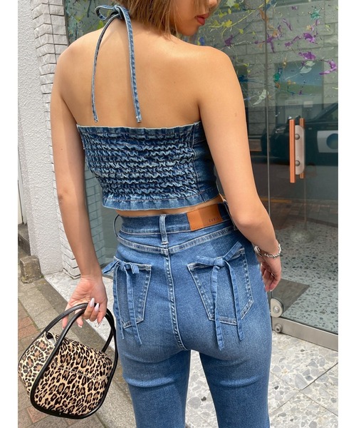 EVRIS(エヴリス)の「ホルターネックデニムビスチェ(キャミソール・レディース・ブラック/インディゴブルー・FREE)」の10枚目の写真