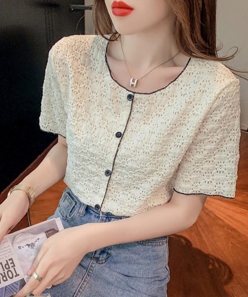 Lace Ladies(レースレディース)の「透かし編み 花柄 パイピング 半袖 トップス(Tシャツ/カットソー・レディース・ホワイト/ブラック/アイボリー・FREE)」の3枚目の写真