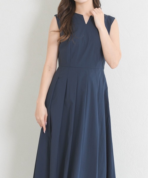 31 Sons de mode（トランテアン　ソン　ドゥ　モード）の「ウォッシャブル ノースリタックワンピース（ワンピース・レディース・ブラック/オフホワイト/ライトグリーン/イエロー/ブラウン・S/M）」の16枚目の写真