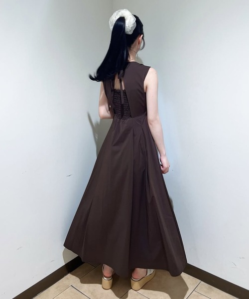 31 Sons de mode(トランテアン ソン ドゥ モード)の「ウォッシャブル ノースリタックワンピース(ワンピース・レディース・ブラック/オフホワイト/ライトグリーン/イエロー/ブラウン・S/M)」の10枚目の写真