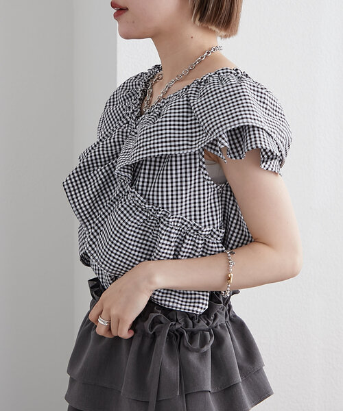 w closet(ダブルクローゼット)の「ギンガムカシュクールブラウス(シャツ/ブラウス・レディース・レッド/オフホワイト/ブラック・FREE)」の21枚目の写真
