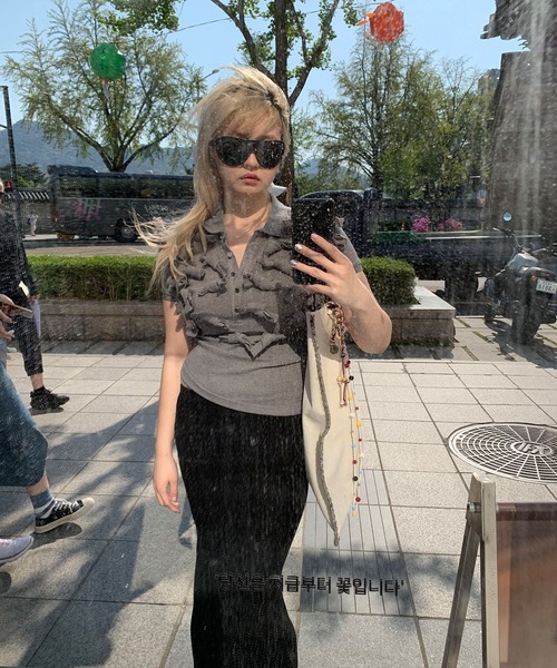 LONSLAN（ロンスラン）の「【LONSLAN】3Dモチーフニットトップス LONW25s045（ニット/セーター・レディース・グレー・M）」の4枚目の写真