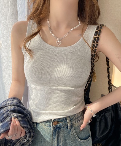 SHEPP（シープ）の「シンプルカラータンクトップ（タンクトップ・レディース・ホワイト/グレー/カーキ/ブラック/ピンク/ブラウン/ベージュ/イエロー/ネイビー・F）」の22枚目の写真