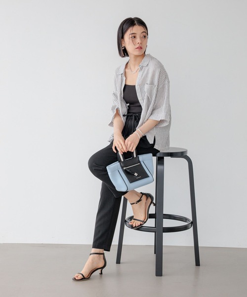 BAYFLOW（ベイフロー）の「[500mlペットボトルも入る]ポケット付きボンディングショルダー（ショルダーバッグ・レディース・グレー/ホワイト/ライトブルー/ブラック/イエロー・FREE）」の6枚目の写真