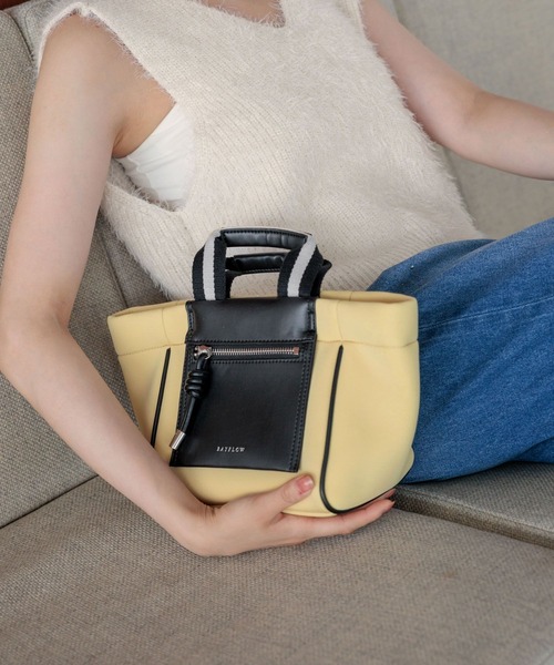 BAYFLOW（ベイフロー）の「[500mlペットボトルも入る]ポケット付きボンディングショルダー（ショルダーバッグ・レディース・グレー/ホワイト/ライトブルー/ブラック/イエロー・FREE）」の7枚目の写真