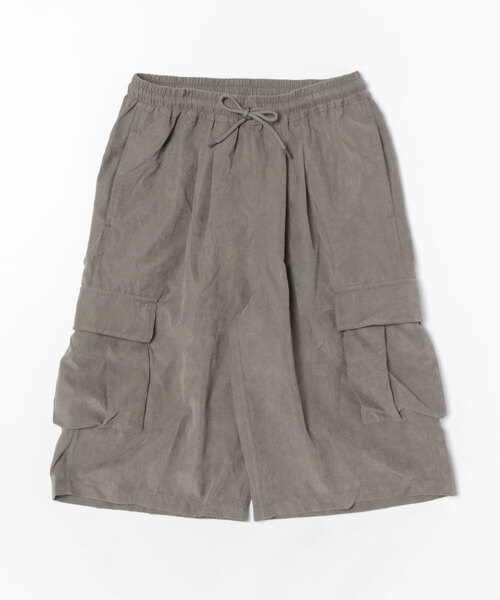 Revo.（レボ）の「Revo. ポリスウェード ワイド ハーフパンツ / カーゴショーツ（カーゴパンツ・メンズ・ブラック/カーキ/グレー・1/2）」の10枚目の写真
