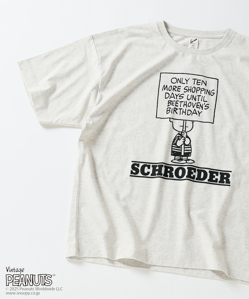 Vintage PEANUTS（ビンテージピーナッツ）の「PEANUTS×SPORTS WEAR by relume 別注 プリント Tシャツ（Tシャツ/カットソー・メンズ・グレー/レッド/アイボリー/ブルー系その他・MEDIUM/LARGE/X-LARGE）」の2枚目の写真