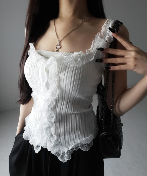 me+em select(ミームセレクト)の「【 2color 】レースフリルドッキングリブニットキャミタンク / lace frill docking lib knit cami tank(タンクトップ・レディース・ブラック/ホワイト・FREE)」の12枚目の写真