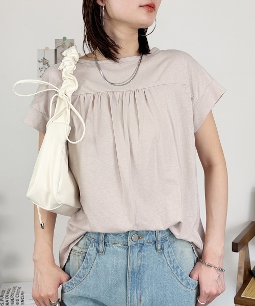 RCD(アールシーディー)の「バックダブル半袖プルオーバー(Tシャツ/カットソー・レディース・ホワイト/ブラック/ライトブラウン/ピンクベージュ・M-L/LL~3L/4L~5L)」の4枚目の写真