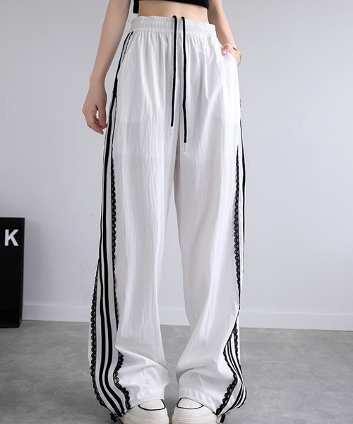 HALEY PESCA(ヘーリーペスカ)の「HALEY PESCA/レースライン トラックパンツ(その他パンツ・レディース・ホワイト/ブラック・MEDIUM/SMALL)」の5枚目の写真