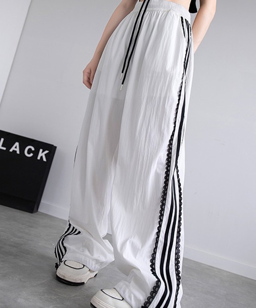 HALEY PESCA(ヘーリーペスカ)の「HALEY PESCA/レースライン トラックパンツ(その他パンツ・レディース・ホワイト/ブラック・MEDIUM/SMALL)」の6枚目の写真