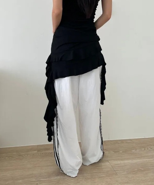 HALEY PESCA(ヘーリーペスカ)の「HALEY PESCA/レースライン トラックパンツ(その他パンツ・レディース・ホワイト/ブラック・MEDIUM/SMALL)」の4枚目の写真