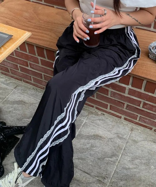 HALEY PESCA(ヘーリーペスカ)の「HALEY PESCA/レースライン トラックパンツ(その他パンツ・レディース・ホワイト/ブラック・MEDIUM/SMALL)」の11枚目の写真