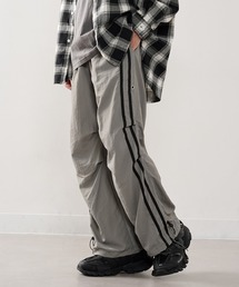 HAUS（ハウス）の「【HAUS】バレルレッグナイロントラック ABS22172（その他パンツ）」