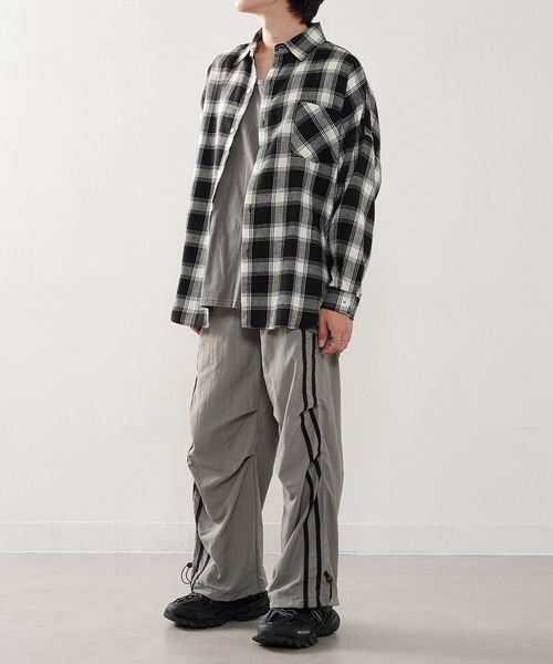 HAUS(ハウス)の「【HAUS】バレルレッグナイロントラック ABS22172(その他パンツ・メンズ・グレー/ブラック・L/M)」の17枚目の写真
