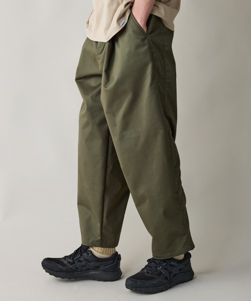 rehacer（レアセル）の「rehacer : Solotex Deep Barrel Pants / ソロテックス ディープ バレル パンツ（チノパンツ・メンズ・オリーブ/ブラック/ネイビー・SMALL/MEDIUM/LARGE）」の22枚目の写真