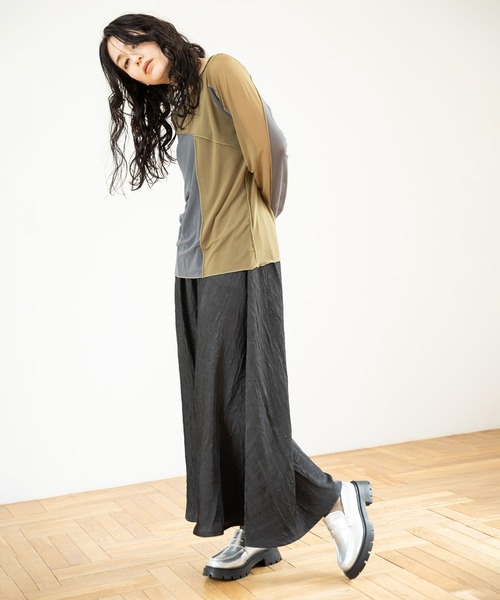 OSMOSIS（オズモーシス）の「メロー切替長袖Tシャツ（Tシャツ/カットソー・レディース・ブラック系その他/マルチ/グレー系その他/グリーン系その他・ONE SIZE）」の13枚目の写真