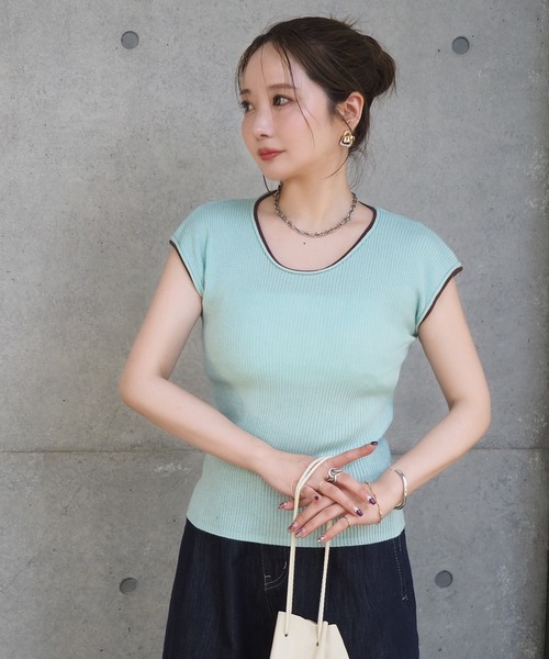 LAULEN(ローレン)の「bicolor french sleeve rib knit /配色パイピングリブニットトップス(ニット/セーター・レディース・ミント/イエロー/ホワイト/チャコールグレー・FREE)」の3枚目の写真