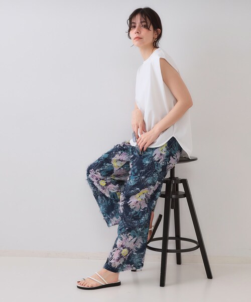 OPAQUE.CLIP（オペークドットクリップ）の「ボクシーノースリーブカットソー【洗濯機洗い可】（Tシャツ/カットソー・レディース・ブラック/カーキ/ホワイト・38/40）」の11枚目の写真