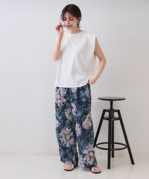 OPAQUE.CLIP（オペークドットクリップ）の「ボクシーノースリーブカットソー【洗濯機洗い可】（Tシャツ/カットソー・レディース・ブラック/カーキ/ホワイト・38/40）」の10枚目の写真